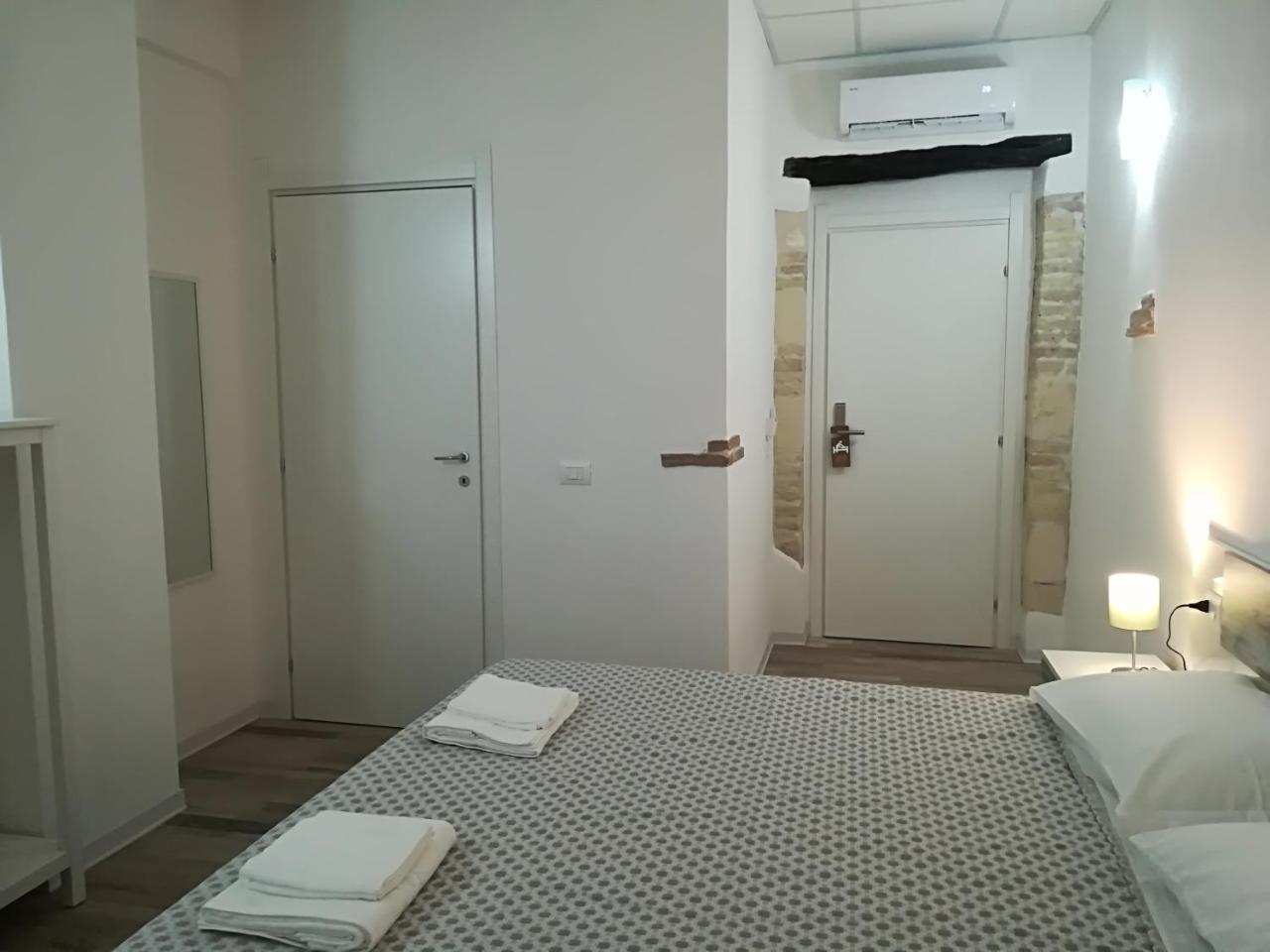 B.House Bed & Breakfast Cagliari Eksteriør bilde