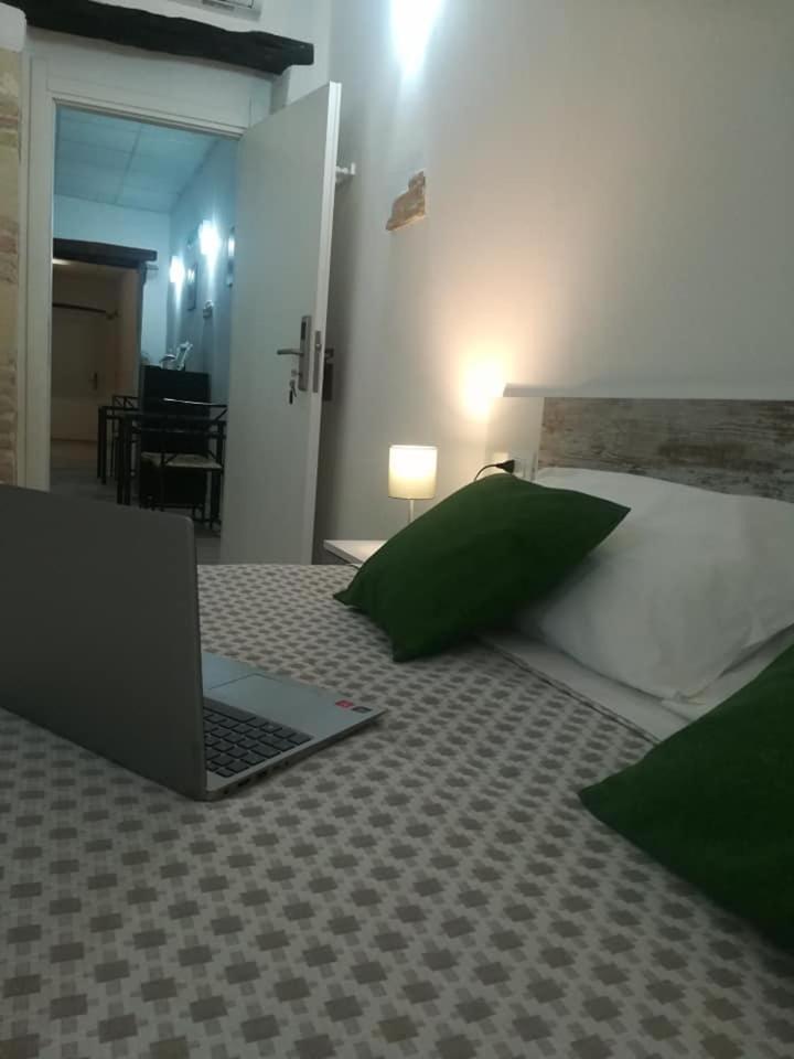B.House Bed & Breakfast Cagliari Eksteriør bilde